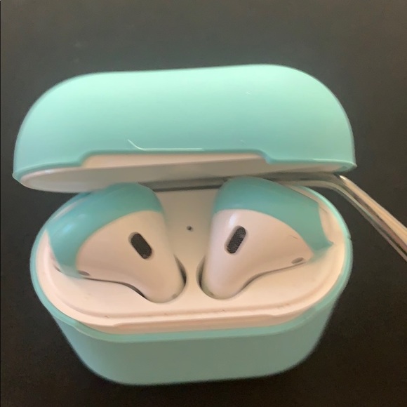 APPLE AIRPODS with silicone case protector - Picture 5 of 6